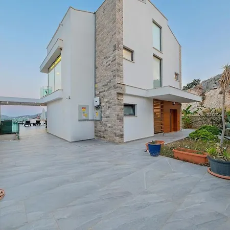Luxury Sea View For 10 Guests In Kalkan וילה קס